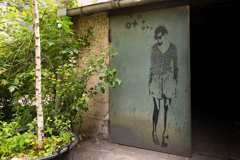 Street Art Stencils - From a Quick Getaway to a Painterly Masterpiece