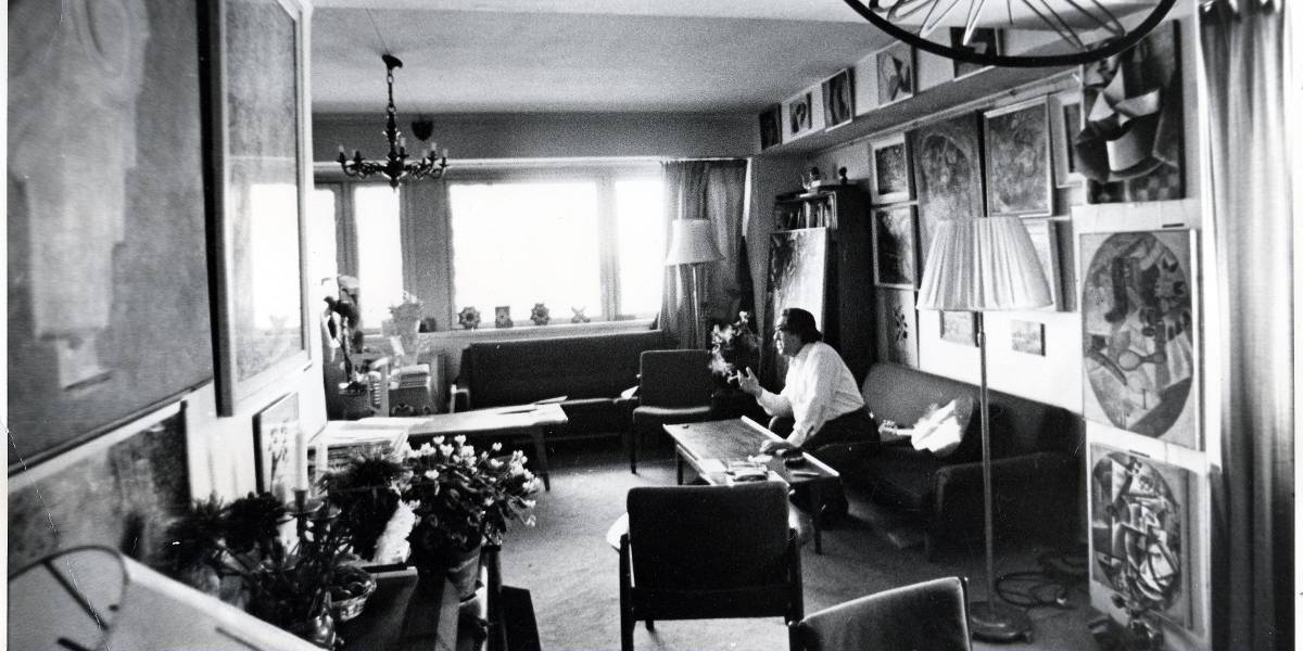 Programs are the key of art education rights, evidenced by collections from the american library